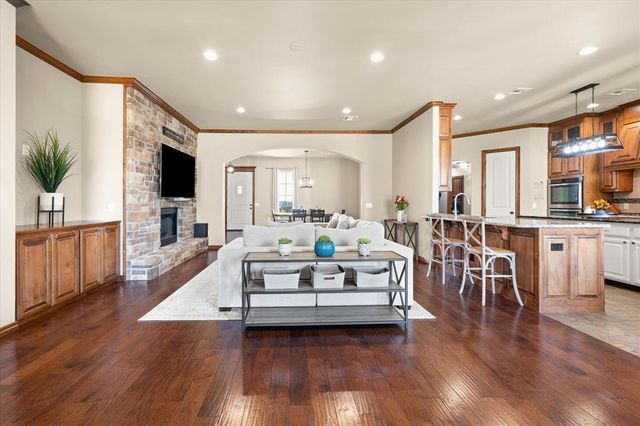 617 Caveat Court, Edmond, OK 73025