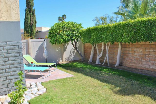 1181 Sunflower Lane, Palm Springs, CA 92262