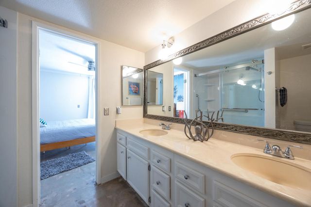 1181 Sunflower Lane, Palm Springs, CA 92262