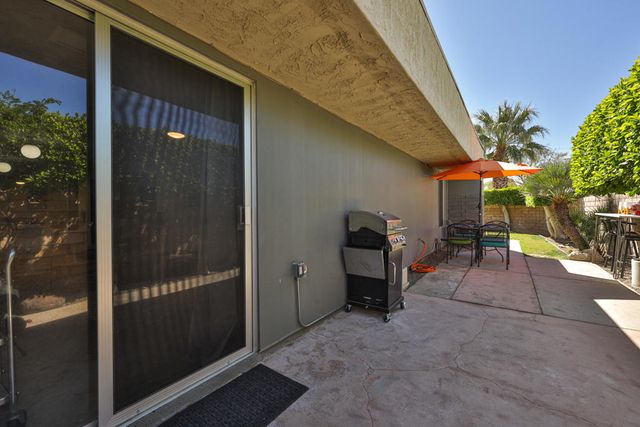 1181 Sunflower Lane, Palm Springs, CA 92262