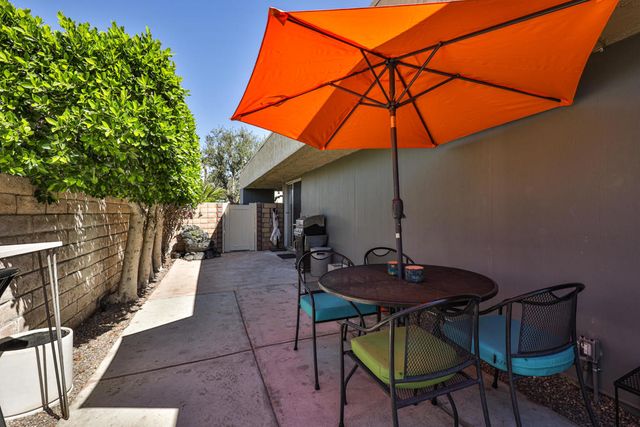 1181 Sunflower Lane, Palm Springs, CA 92262