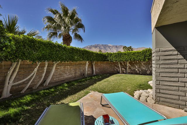 1181 Sunflower Lane, Palm Springs, CA 92262