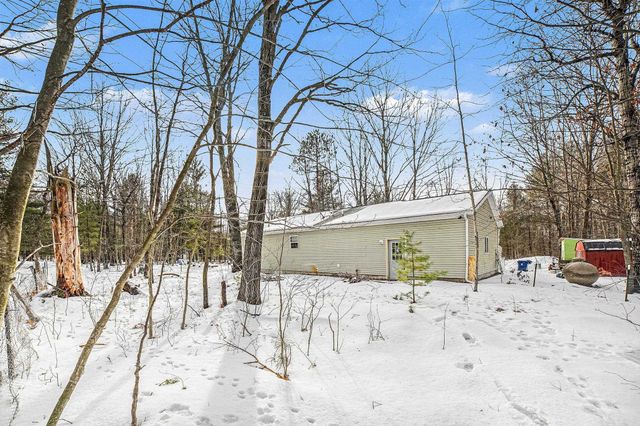 2738 Lakeshore Drive, Gladwin, MI 48624