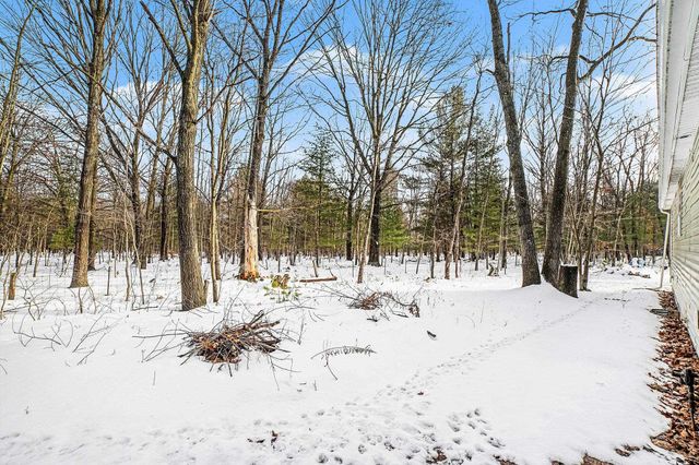 2738 Lakeshore Drive, Gladwin, MI 48624