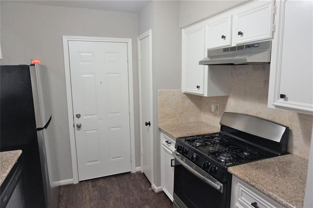 2727 Tinechester Drive, Houston, TX 77339