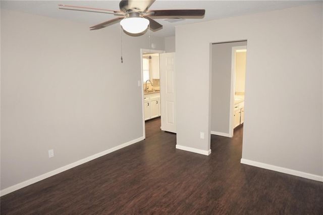 2727 Tinechester Drive, Houston, TX 77339