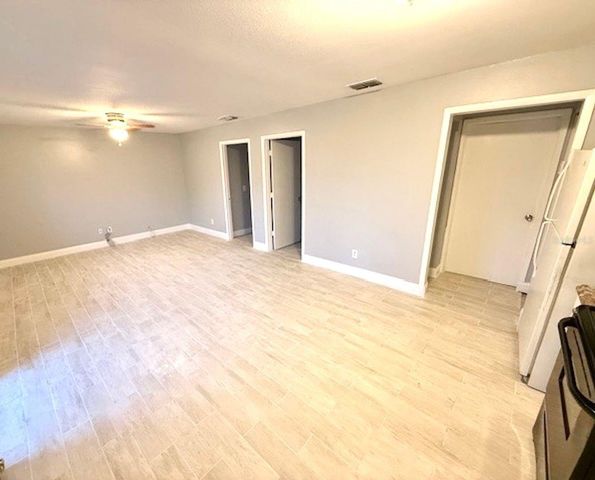 5228 CHERRY AVENUE B, Seffner, FL 33584