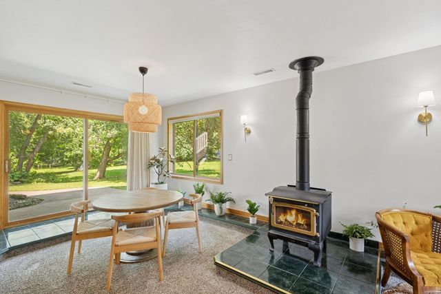 118 S Shannon Drive, Shakopee, MN 55379