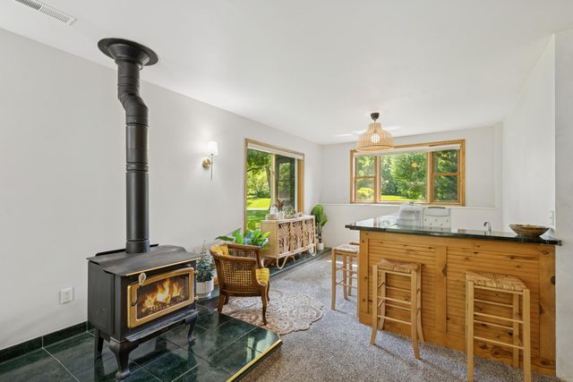 118 S Shannon Drive, Shakopee, MN 55379