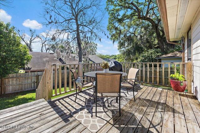 3945 HOLLOWS Drive, Jacksonville, FL 32225