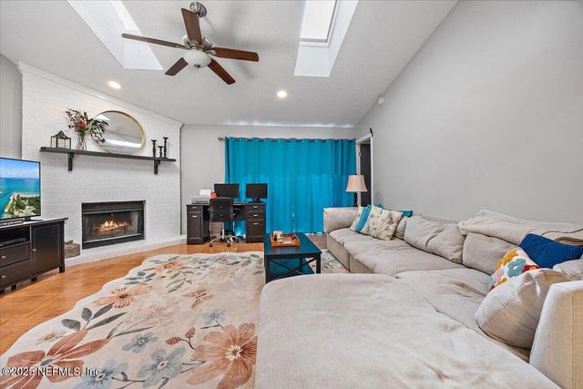 3945 HOLLOWS Drive, Jacksonville, FL 32225