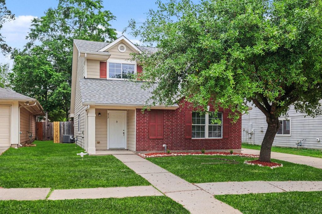 817 Dragonfly Drive, Conroe, TX 77301