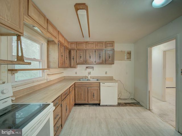 13217 KEPHART LN, Woodbridge, VA 22193