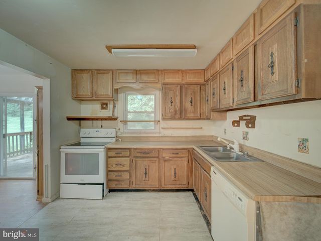 13217 KEPHART LN, Woodbridge, VA 22193