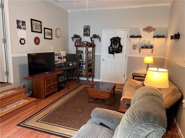 38430 Airport Road, New London, NC 28127