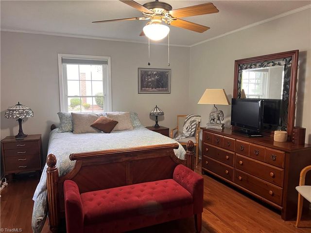 38430 Airport Road, New London, NC 28127