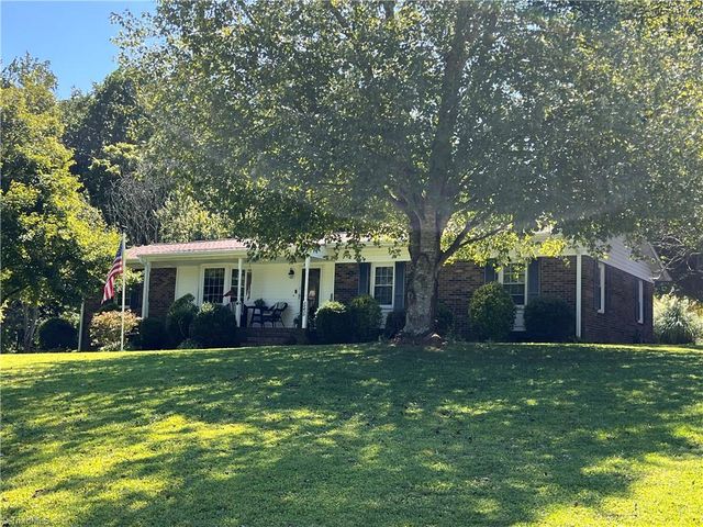 38430 Airport Road, New London, NC 28127