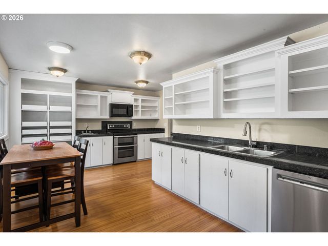 3410 E 29TH St, Vancouver, WA 98660