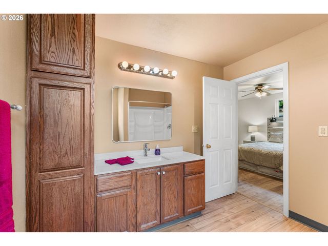 3410 E 29TH St, Vancouver, WA 98660