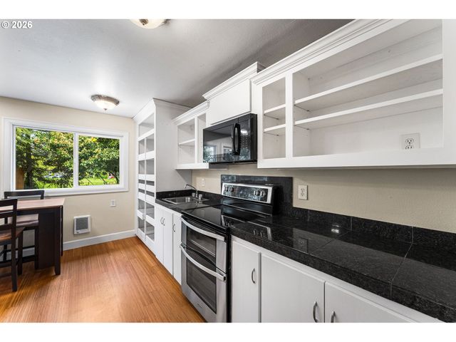 3410 E 29TH St, Vancouver, WA 98660