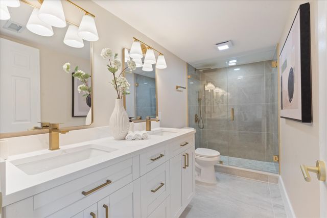 825 Center Street 49d, Jupiter, FL 33458