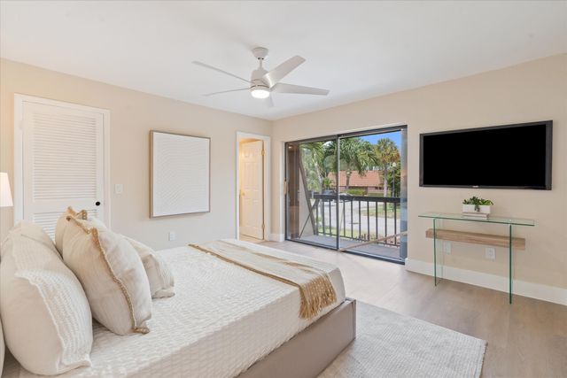 825 Center Street 49d, Jupiter, FL 33458