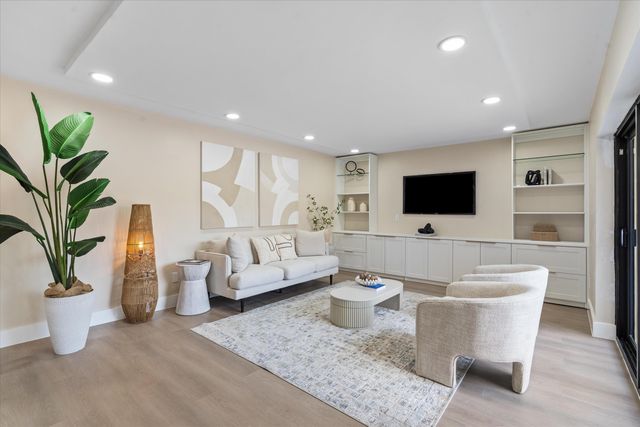825 Center Street 49d, Jupiter, FL 33458