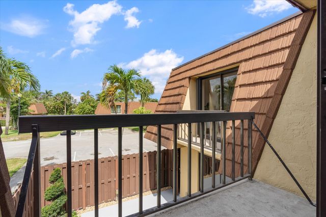 825 Center Street 49d, Jupiter, FL 33458