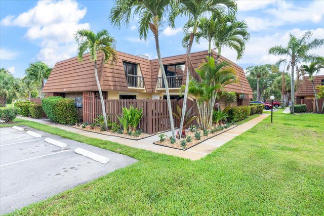 825 Center Street 49d, Jupiter, FL 33458