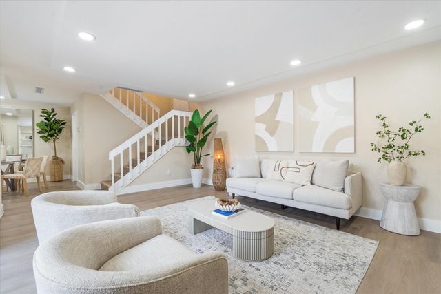 825 Center Street 49d, Jupiter, FL 33458