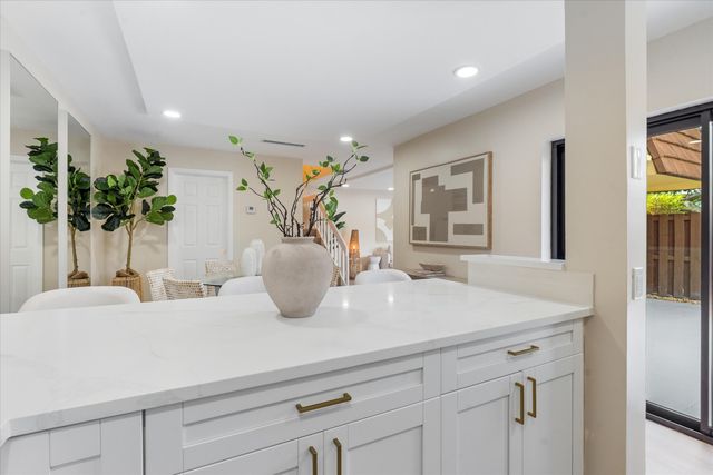 825 Center Street 49d, Jupiter, FL 33458