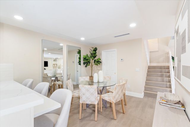 825 Center Street 49d, Jupiter, FL 33458