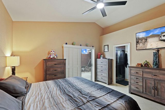 922 Pearwood Cir, Lodi, CA 95242