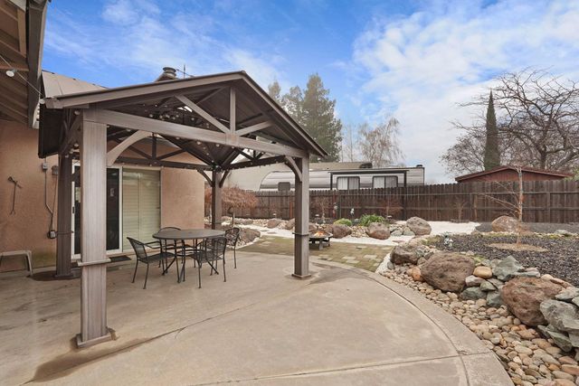 922 Pearwood Cir, Lodi, CA 95242