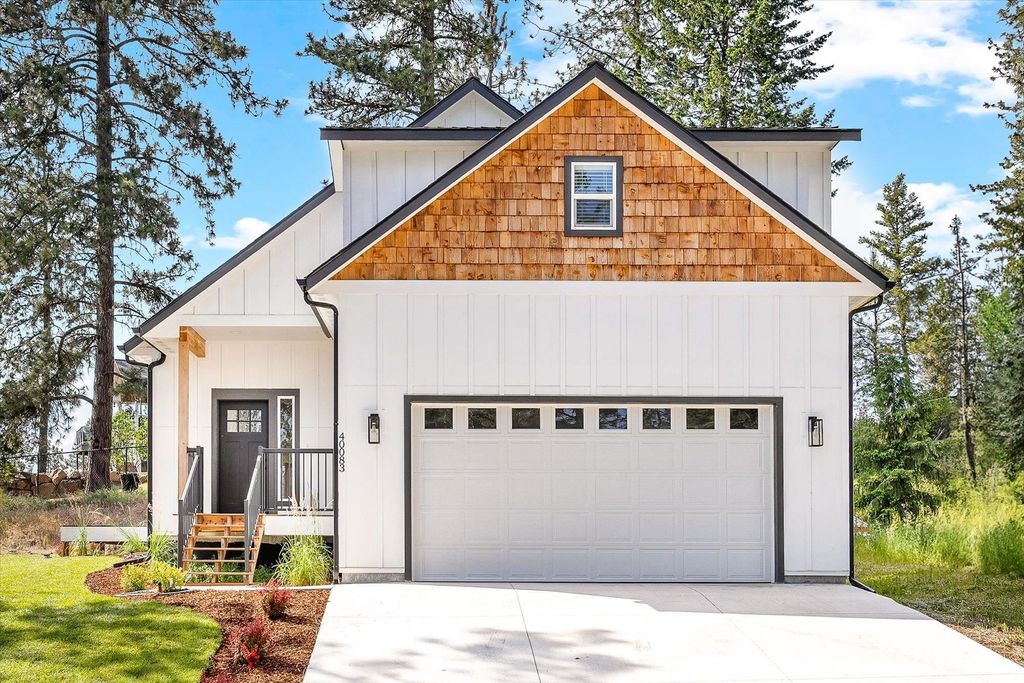 40083 Lake Terrace Ct, Loon Lake, WA 99148