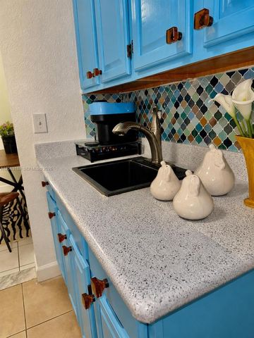 951 Jefferson Avenue 4, Miami Beach, FL 33139