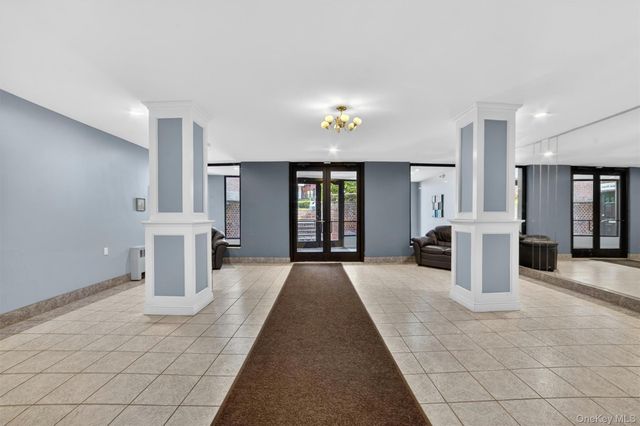 30 E Hartsdale Avenue 2A, Hartsdale, NY 10530