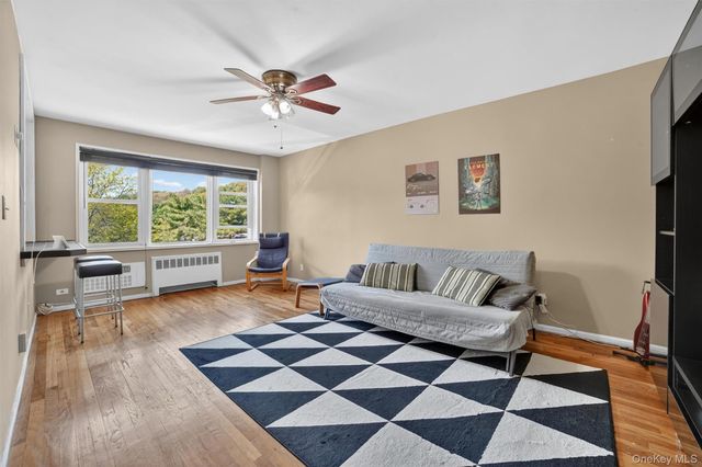 30 E Hartsdale Avenue 2A, Hartsdale, NY 10530