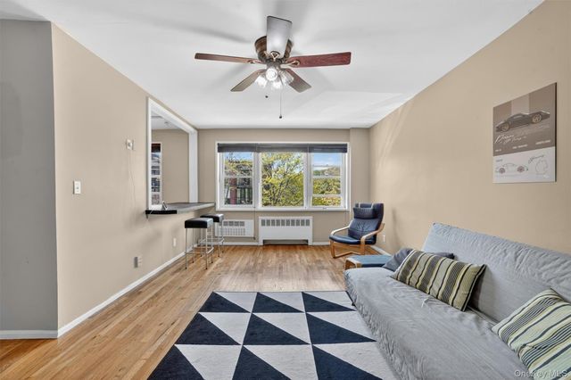 30 E Hartsdale Avenue 2A, Hartsdale, NY 10530