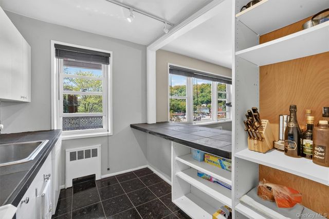 30 E Hartsdale Avenue 2A, Hartsdale, NY 10530