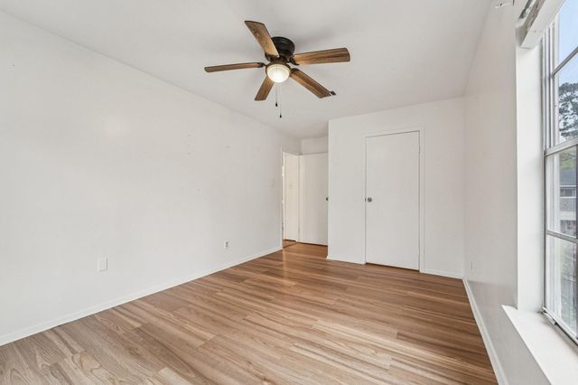 3103 Glade Springs Drive, Houston, TX 77339