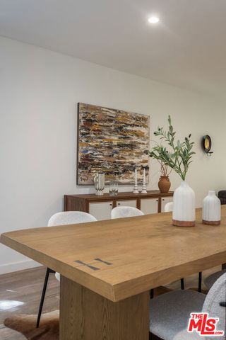 1045 N Kings Road 107, West Hollywood, CA 90069