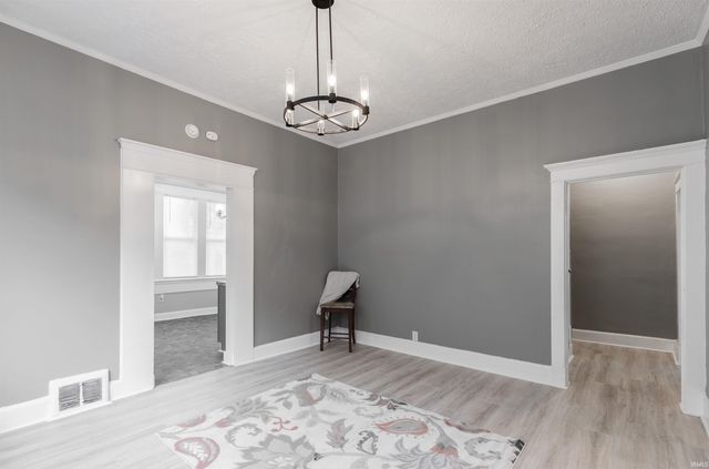 810 E Gum Street, Evansville, IN 47713