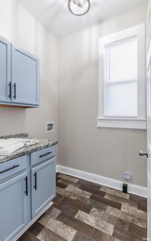 810 E Gum Street, Evansville, IN 47713