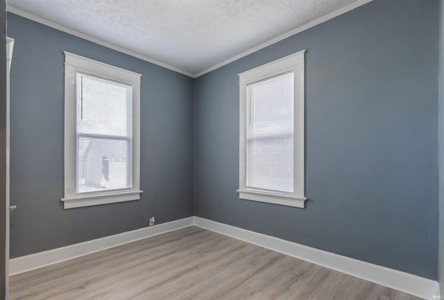 810 E Gum Street, Evansville, IN 47713