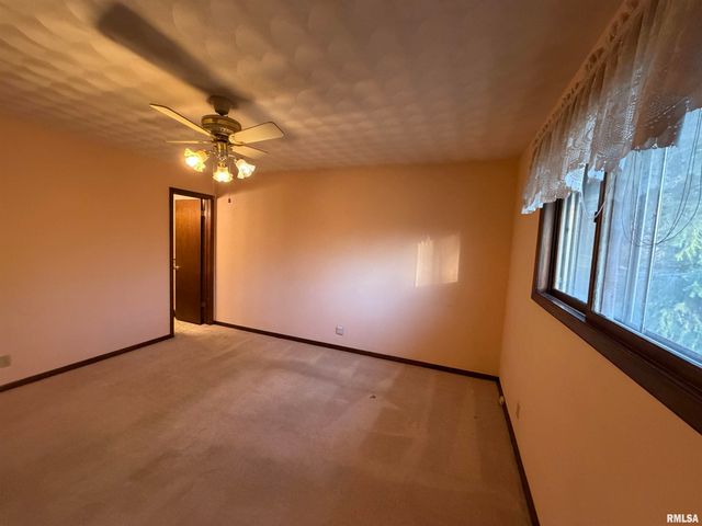 617 N COOLIDGE Court, West Peoria, IL 61604