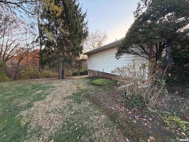 617 N COOLIDGE Court, West Peoria, IL 61604