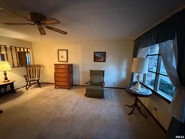 617 N COOLIDGE Court, West Peoria, IL 61604