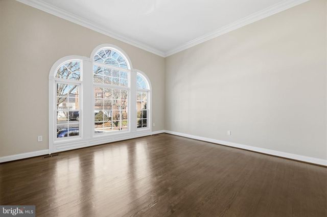 419 NATURE LN, Rockville, MD 20850