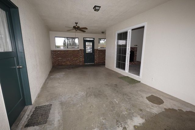 6016 N Nantucket Avenue, Fresno, CA 93704